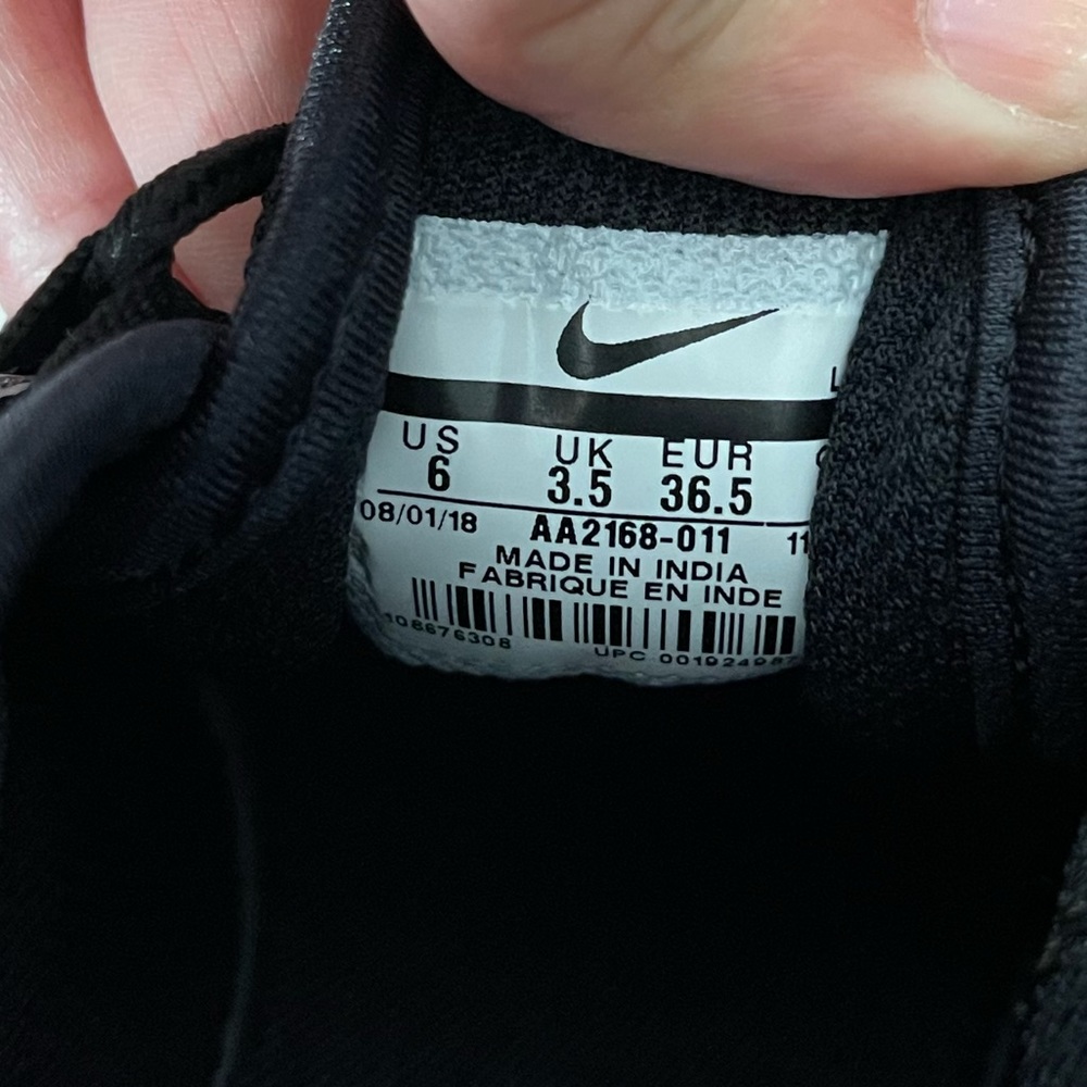 🔴SOLD🔴Nike Air Max 90 Winter Premium Size 6 - Picture 7 of 7